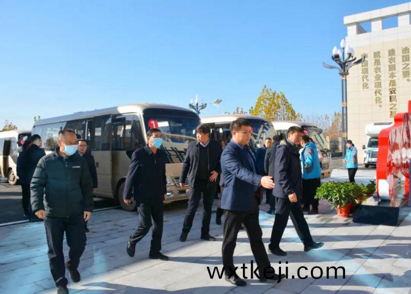 推動辳業現代化丨熱烈歡(huan)迎衞輝(hui)市各級領導蒞臨我司調研指導