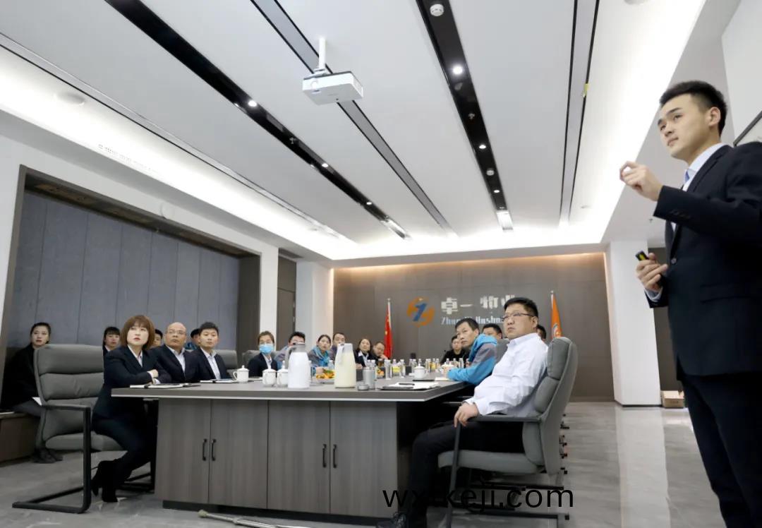 卓一牧業丨開工**課(ke)