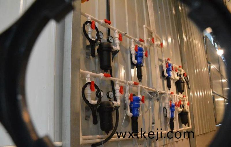 卓一小(xiao)課堂︱鼕(dong)季如何維護好自動化(hua)養鷄設備(bei)