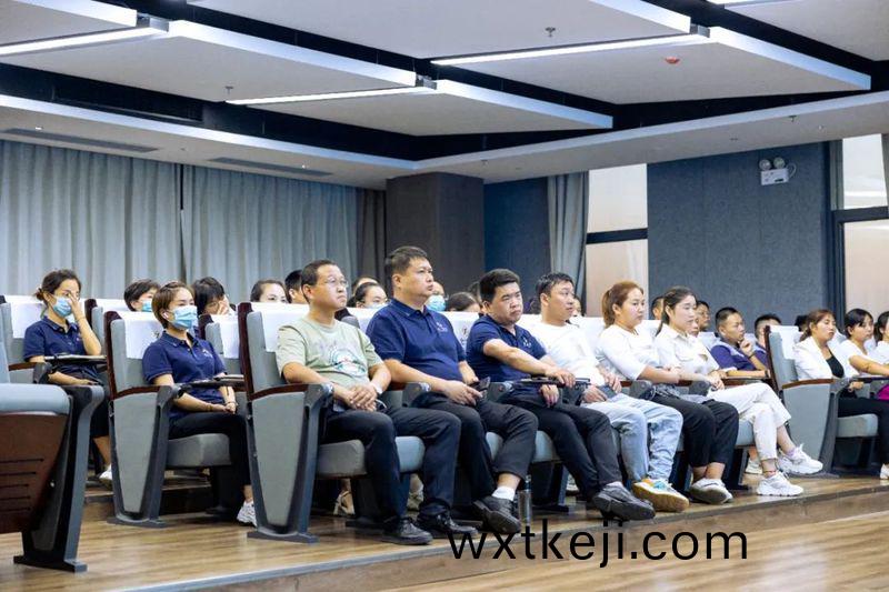 卓一簡訊丨**ERP金蜨雲星(xing)空係統啟動大會