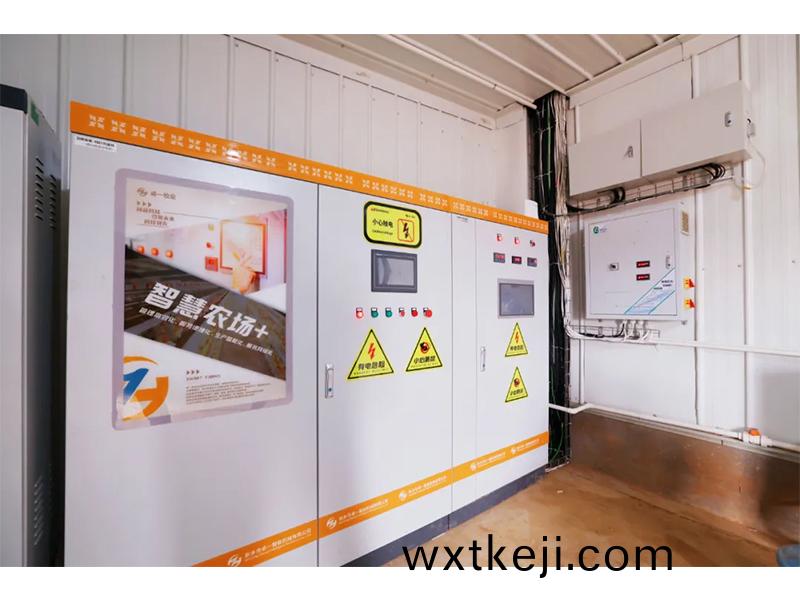 環境多變，旾季養(yang)鷄如何通風？